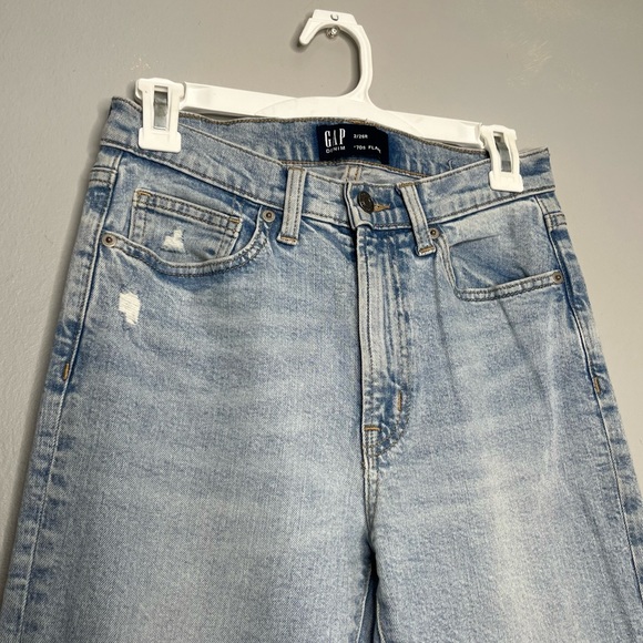 Gap ‘70s Flare High Rise Light Wash Distressed Denim Jeans Z - Picture 4 of 9